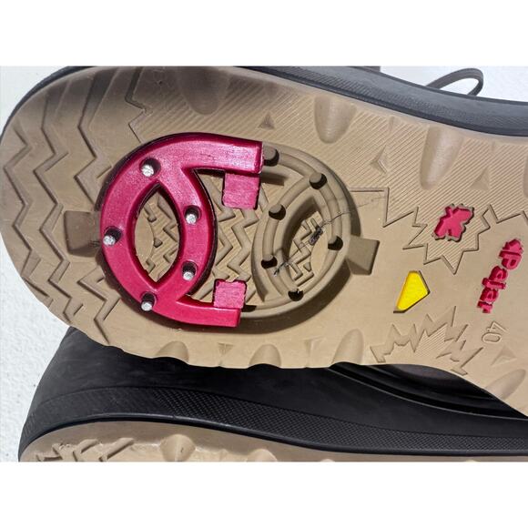 "PAJAR" Vintage Brown Fur Boots Tan Spike Bottoms Snow Boots SZ 7.5 Insulated - Picture 9 of 11